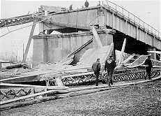 Silver Bridge collapsed Ohio side A Fascinating Documentary About The Mothman Of West Virginia