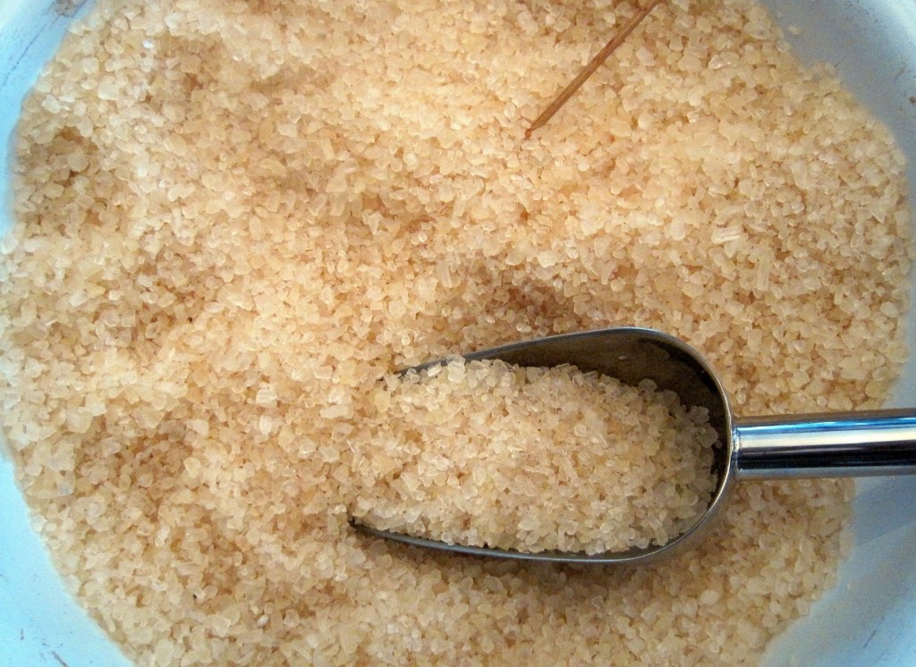 brown sugar close The Difference Between Light Brown Sugar and Dark Brown Sugar