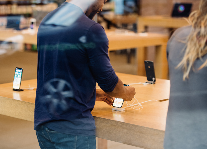 iStock 872608540 11 Secrets Apple Store Employees Arent Supposed To Tell You