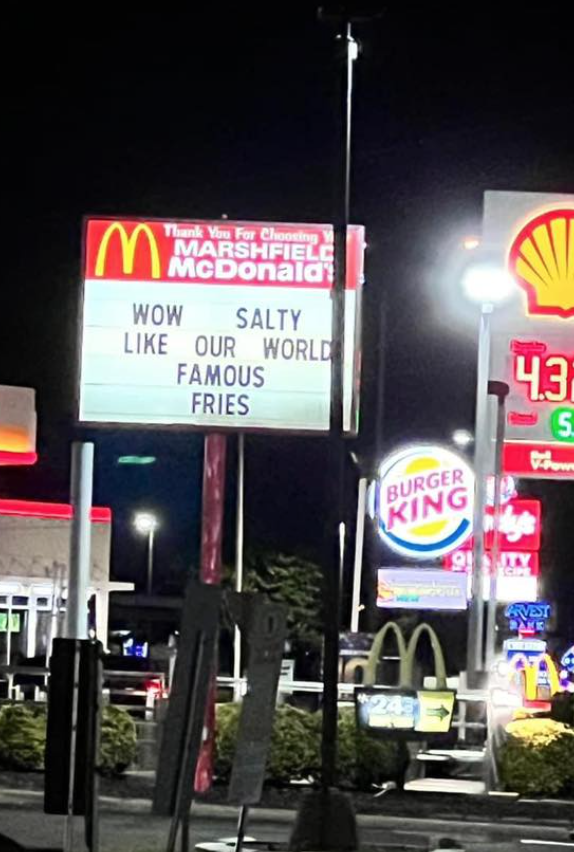 Screen Shot 2022 08 19 at 1.05.51 PM This Sign Feud Between a McDonald’s and a Dairy Queen in Missouri Is Hilarious