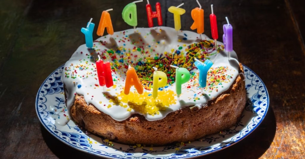 Here Are Some Easy Ways to Decorate a Cake if You’re Not Super Handy in the Kitchen