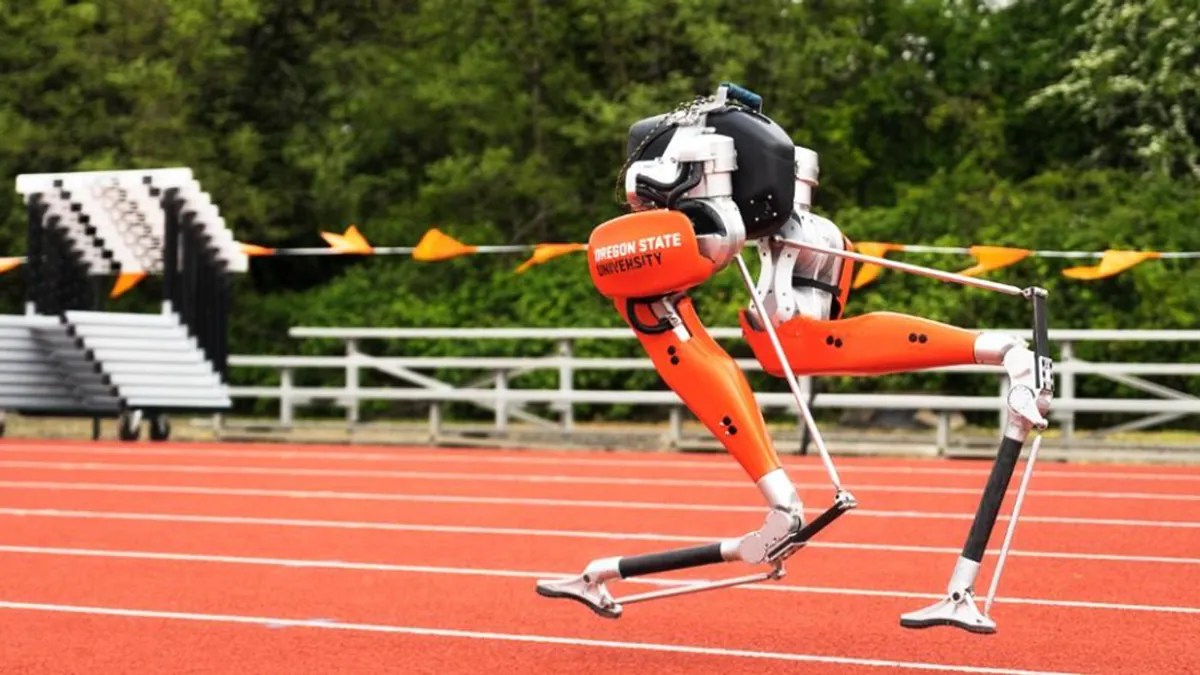  Robot Sets A World Record For A Hundred Meter Sprint   By A Landslide