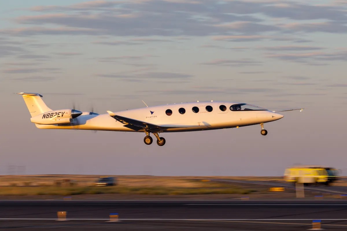  The First All Electric Commuter Airplane Has Taken To The Skies