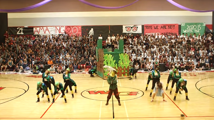 Screen Shot 2022 11 27 at 5.41.03 PM A High School Dance Team Pulled off a “Wizard of Oz” Themed Pep Rally