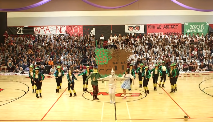 Screen Shot 2022 11 27 at 5.41.16 PM A High School Dance Team Pulled off a “Wizard of Oz” Themed Pep Rally