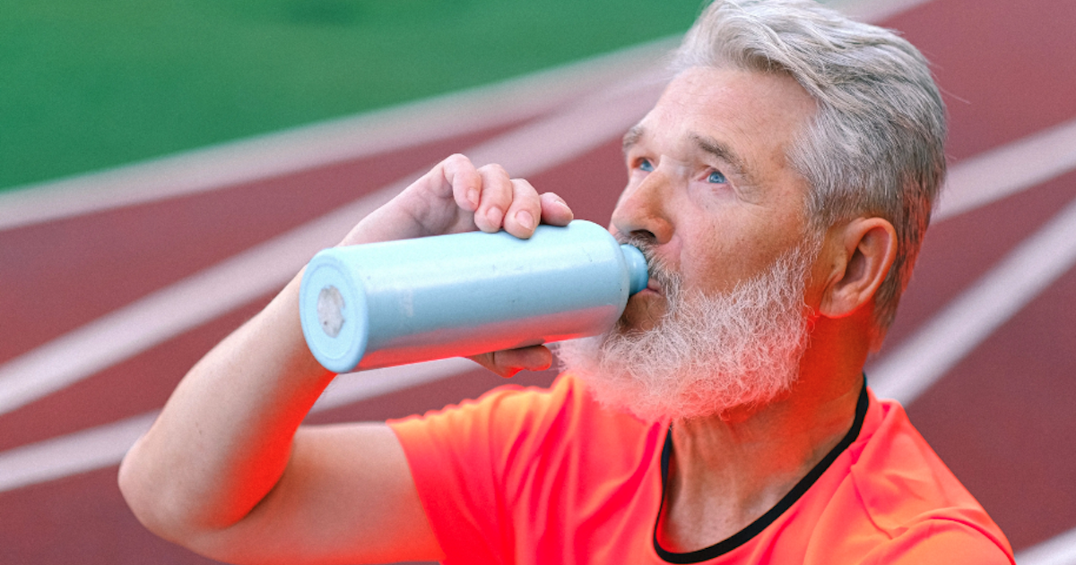 How Do You Know if You’re Drinking Too Much or Not Enough Water