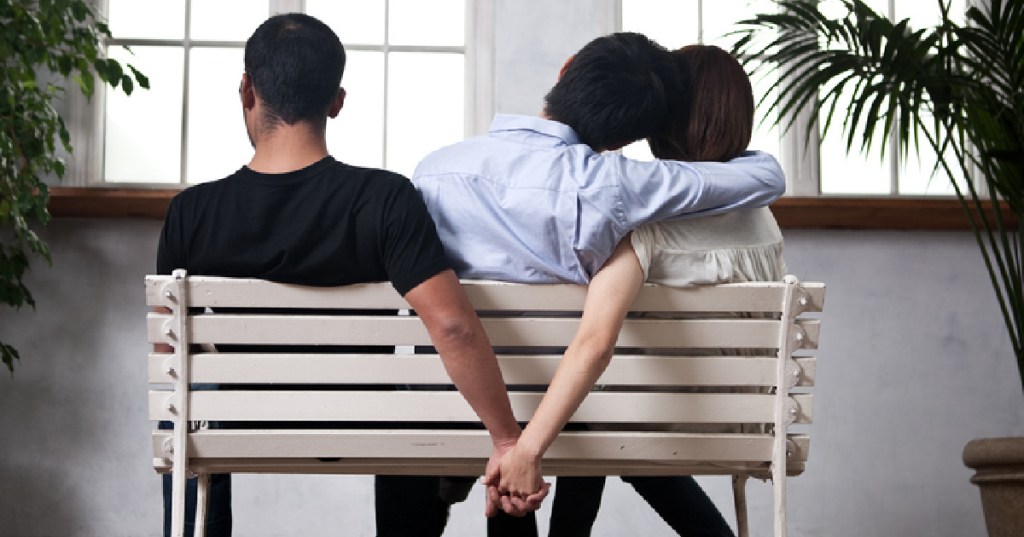 Study Suggests A Way To Predict Infidelity In A Relationship