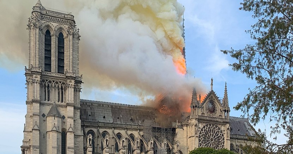 Notre Dame fire featured image Unusual Sarcophagi Buried Under Notre Dame Cathedral Finally Opened, But Some Remains Are A Mystery