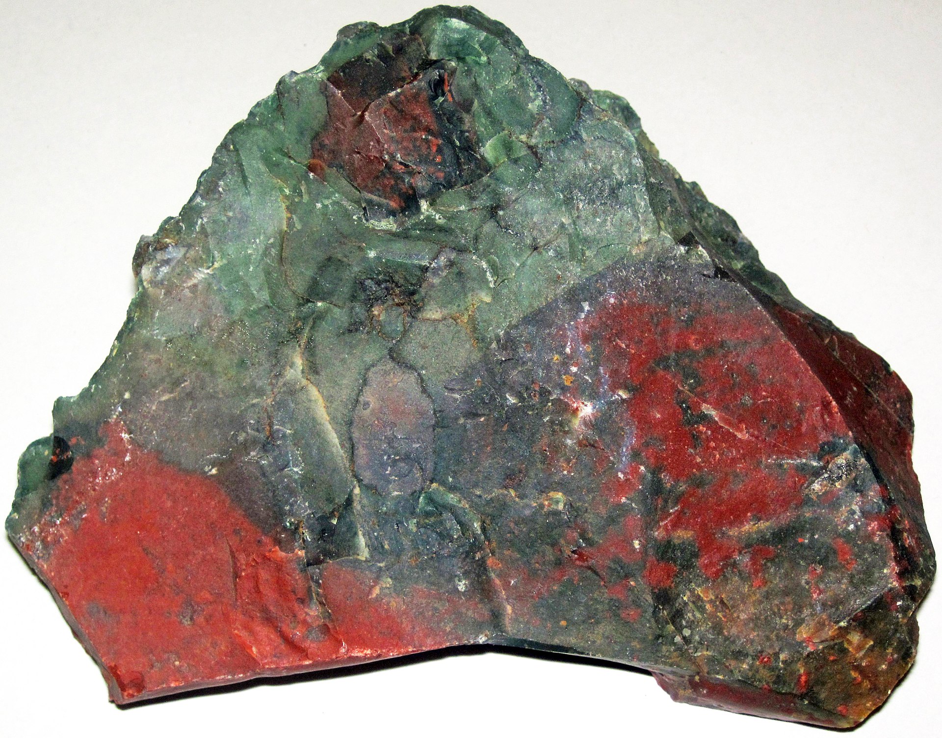 1920px Bloodstone 4 49036280821 What Is a Bloodstone Crystal and Why Do People Think Its Special?