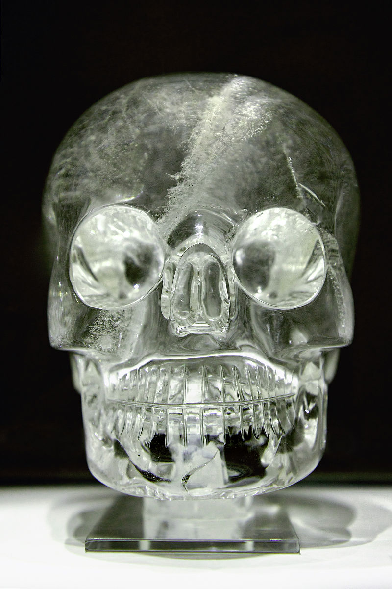 800px Crystal skull british museum random9834672 Are The Crystal Aztec Skulls Real? The Jury Is In.