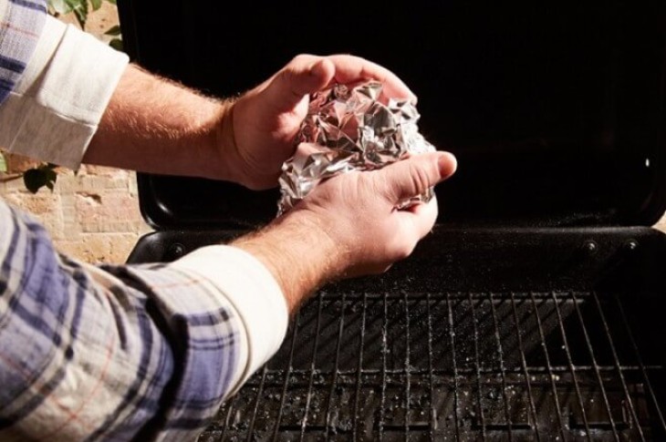 Reynolds Grilling Hack  How to Clean a Grill with Aluminum Foil Step 1 Foil Grilling Hack 0 Two Great Ways To Clean Your Grill Without Using A Wire Brush