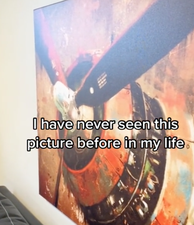 Screen Shot 2023 05 25 at 12.52.19 PM An Airbnb Host Noticed That Someone Stole a Painting From Her Rental and Replaced It With a Different One