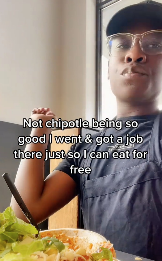 Screen Shot 2023 06 20 at 12.39.30 PM 1 This Person Got a Job at Chipotle Just So They Could Eat for Free