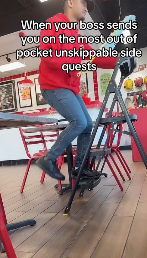 Screen Shot 2023 07 26 at 1.30.32 PM I had to wipe down tables in the rain. A Firehouse Subs Employee Said His Boss Sends Him on “Side Quests” When the Store Is Slow