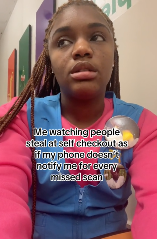 Screen Shot 2023 08 12 at 4.51.31 PM Me watching people steal at self checkout. A Walmart Employee Said She Gets Notified Every Time Customers Don’t Scan Items At Self Checkout