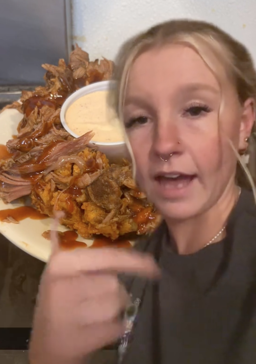 Screen Shot 2023 08 19 at 2.11.26 PM Why would you show me this! Texas Roadhouse Has A Secret Menu And This Employee Shares How To Order A  Pulled Pork Cactus Blossom