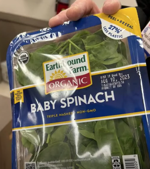 Screen Shot 2023 08 29 at 9.55.21 AM My daughter was screaming, she was like ‘Oh my God! A Live Frog Was Found In An Unopened Bag of Organic Spinach