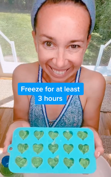 Screenshot 2023 08 12 at 12.57.43 AM Mom Shows A Creative Way To Help Your Kiddos Soothe A Sunburn With Frozen Aloe Vera