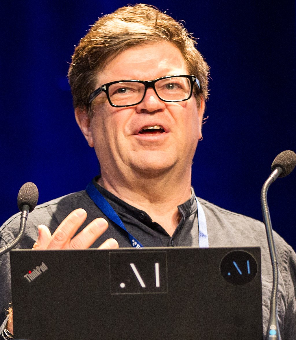 1024px Yann LeCun   2018 cropped The Godfather Of AI Doesnt Think The Technology Is An Existential Risk To Humanity, But Others AI Luminaries Disagree