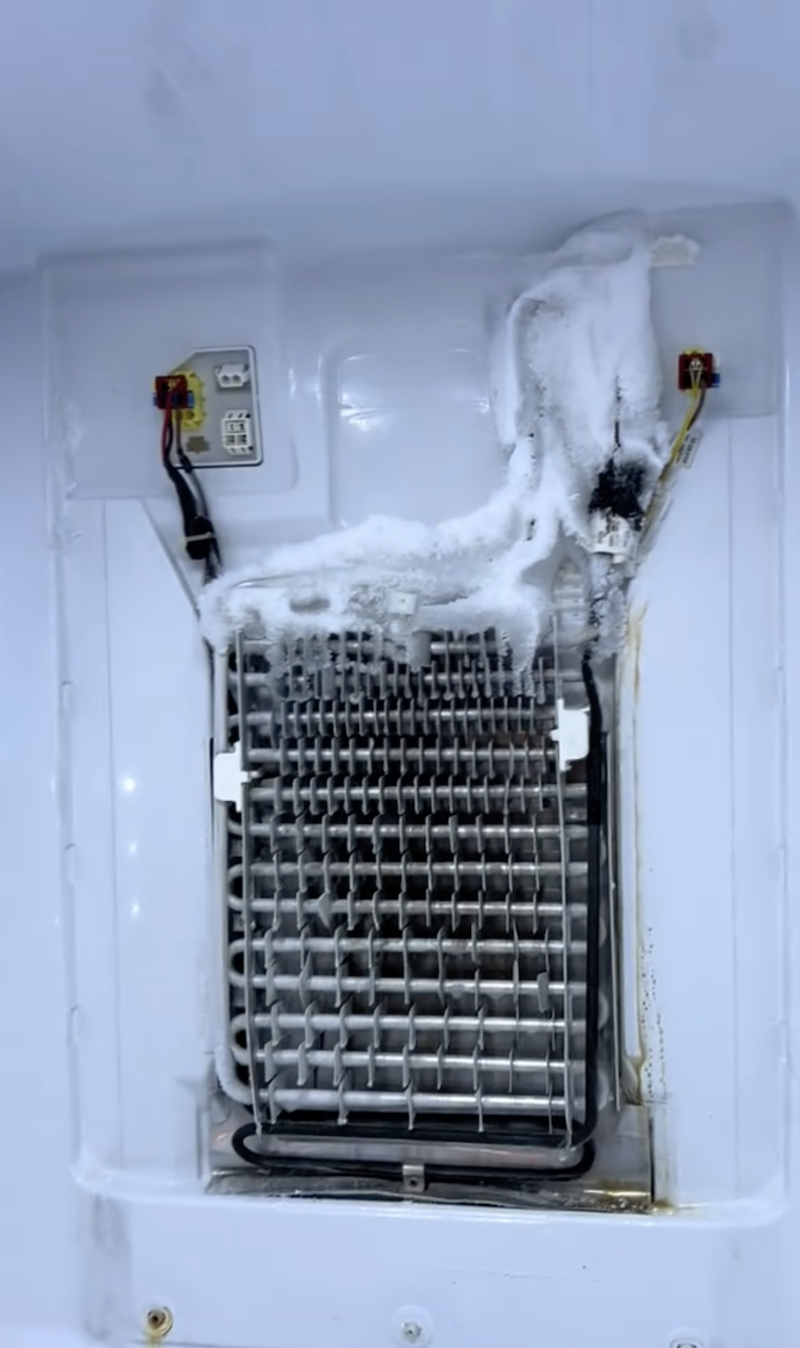 Fridge SS 2 Homeowners Have To Defrost Their Samsung Fridge Every Two Weeks Or Its Unusable