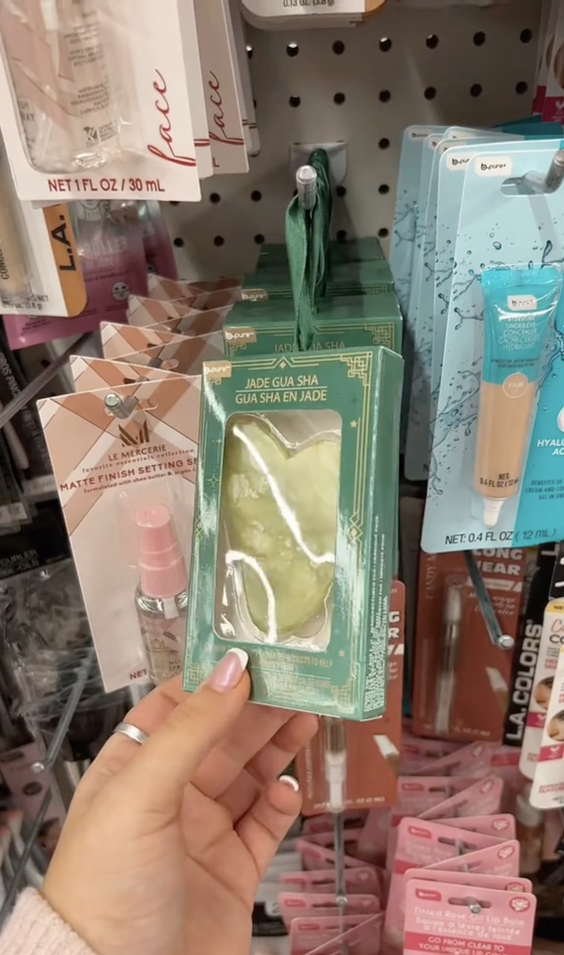 DT SS 3 These would be $20 on Amazon.   Savvy Shopper Shows How To Buy Beauty Projects On A Budget At Dollar Tree