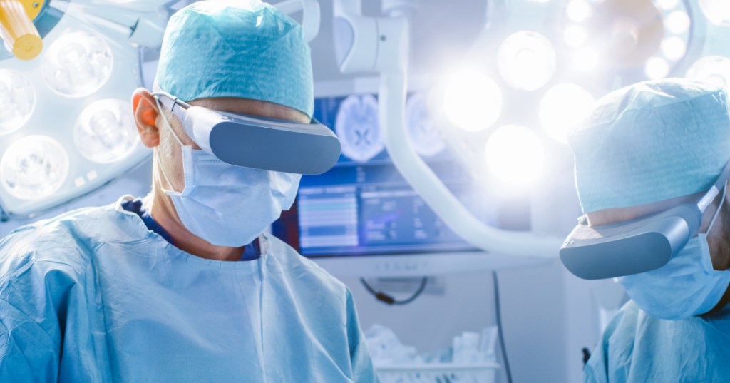 UK Doctors Were First To Use Apple VR Goggles To Help Prep For A Spinal Surgery