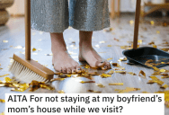Girlfriend Is Excited To Visit Her Boyfriend’s Parents For The First Time, But When She Sees How Filthy Their House Is She Books A Hotel