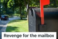 Rural Town Teenagers Were Hitting Mailboxes With A Baseball Bat, So A Homeowner Installed A Metal Pole That The Teens Will Never Forget