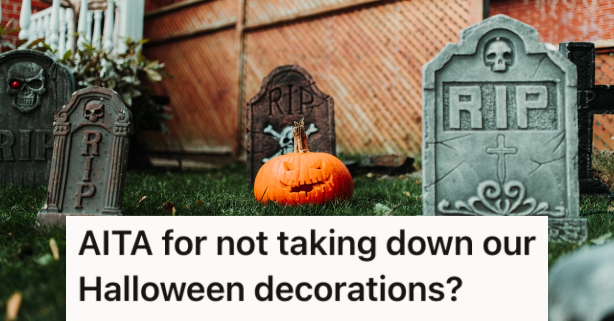 When to Take Down Halloween Decorations: Expert Tips and Best Practices