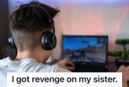 His Sister Kicked Him Off The Computer While He Was Gaming, So He Messed Up Her Fan Fiction Story To Get Revenge