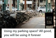 Neighbor’s Guest Keeps Stealing A Bicycle Parking Spot, So He Locks Their Bike in Place To Get His Point Across