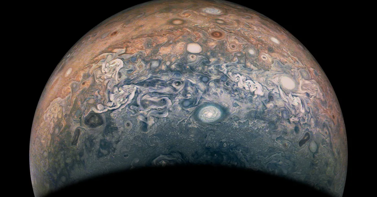 After More Than 3,000 Days Orbiting Jupiter, The Juno Spacecraft Continues To Provide Stunning Images » TwistedSifter