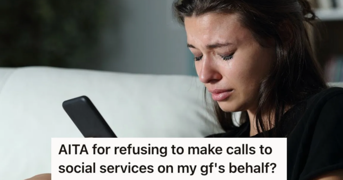 She Asked Her Boyfriend To Make An Important Phone Call For Her, But When He Refused She Called Him Selfish And Unsupportive » TwistedSifter