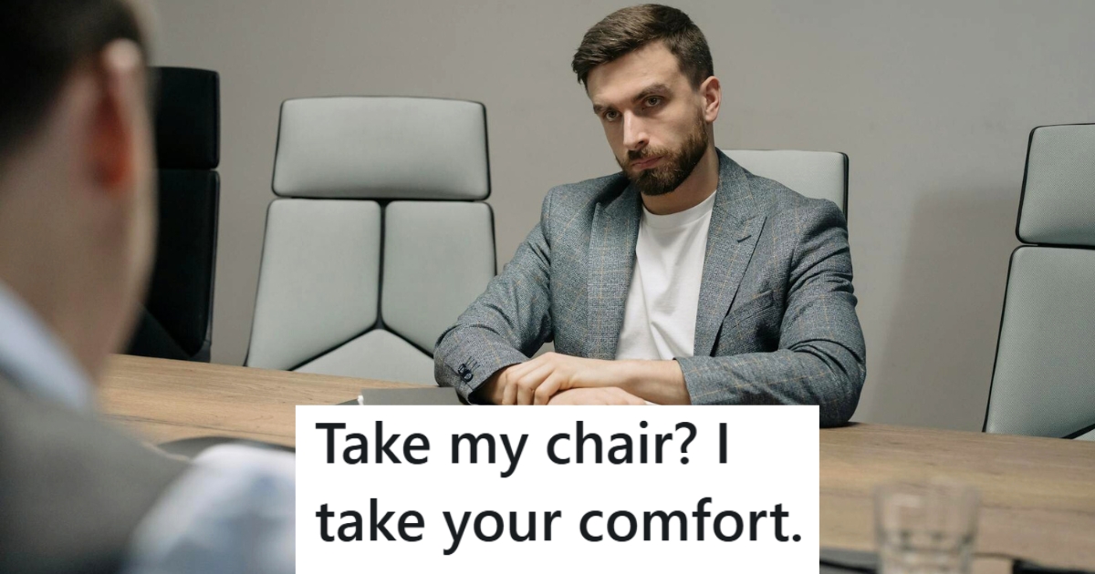 Mans New Coworker Claimed The Chair He Had Been Using For Years, So He Removed His Careful Adjustments To It And Made It Uncomfortable Source: Reddit/PettyRevenge/Pexels/cottonbrostudio