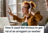 Mean Employee Insulted Her Coworker, So The Coworker Started Singing Loudly To Annoy Her