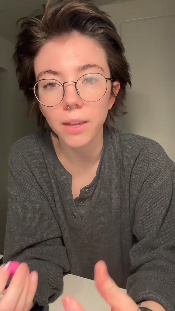 SOURCE: tiktok.com/@reddnea/