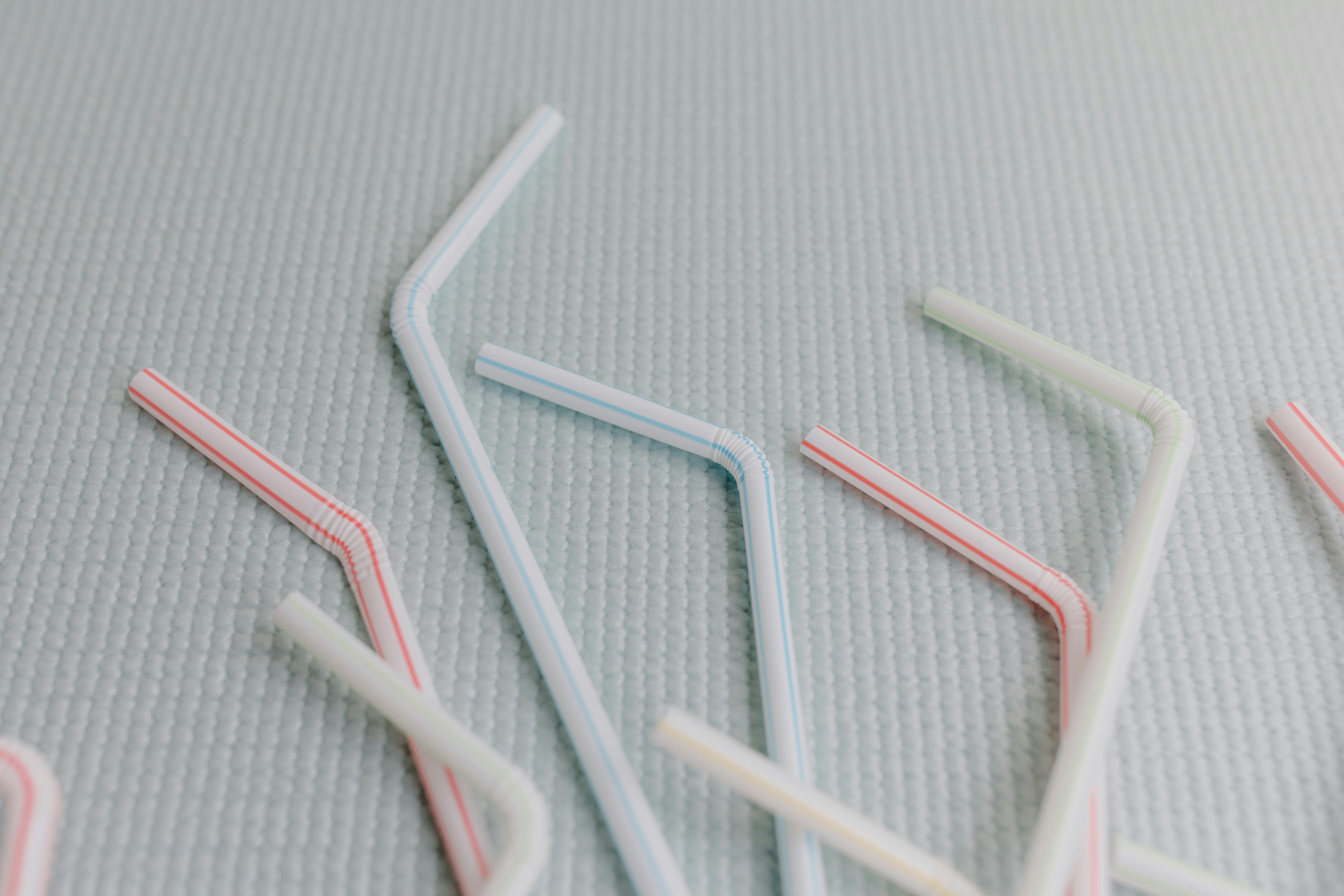 multiple bend straws on a table