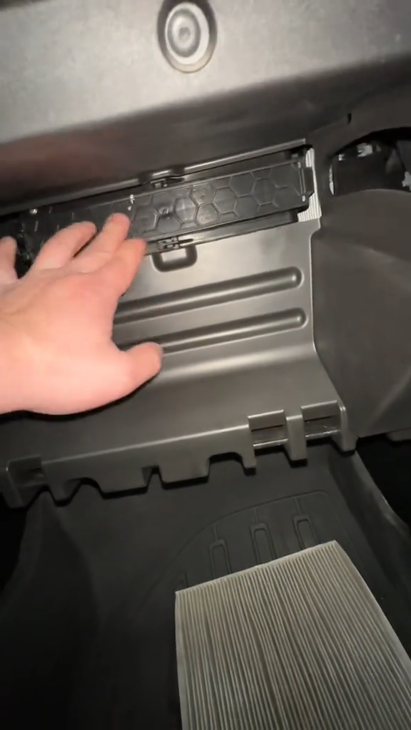 SOURCE: tiktok.com/@jenzi_g