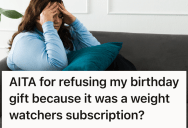 Her Birthday Card Came With A Humiliating Note From Her Aunt, So She Chose To Prioritize Her Self-Respect And Refuse The Gift