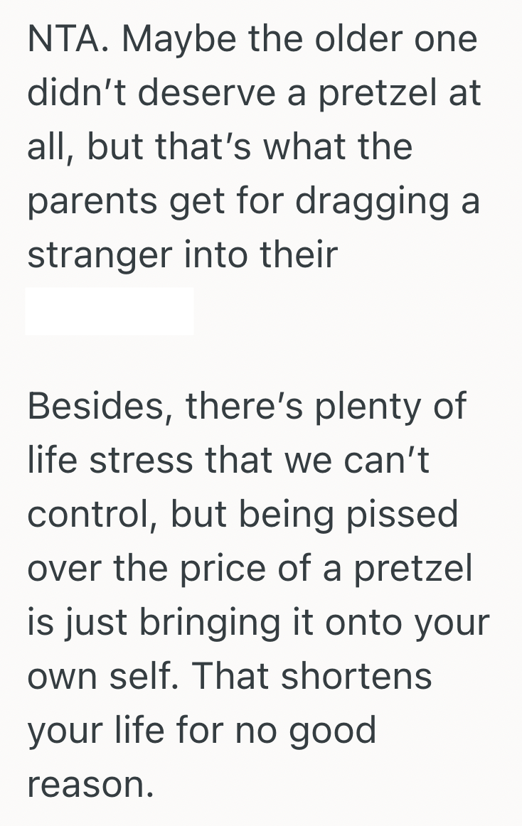Screenshot 2025 03 27 at 4.26.17%E2%80%AFPM Parents Ignored Their Older Daughter’s Needs And Pandered To Their Youngest Kid, But One Fast Food Worker Gave The Daughter A Free Treat To Balance The Scale
