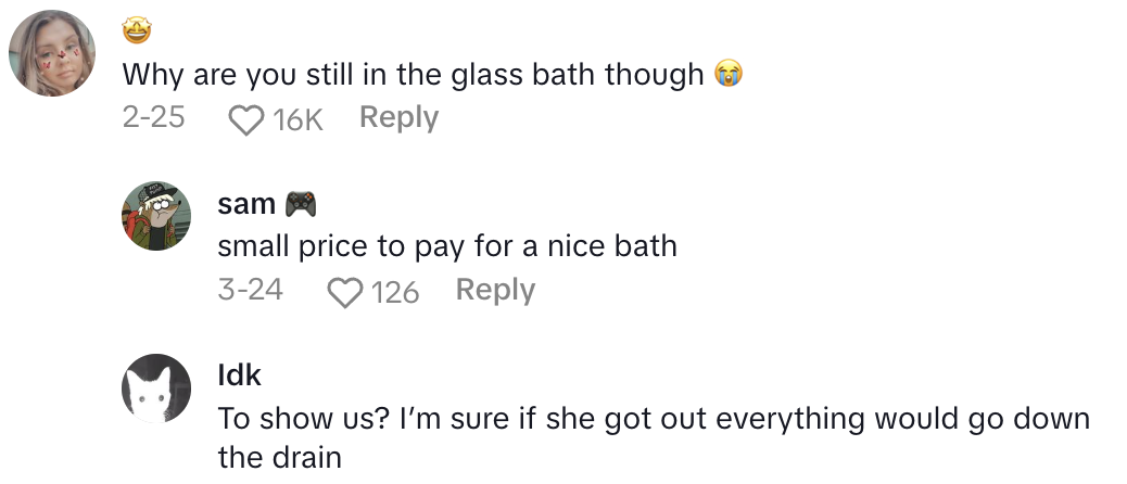 Screenshot 2025 04 23 at 8.40.33 AM A Lush Customer Said That Her Bath Bomb Had Pieces Of Glass In It.   I want them to recall or put an announcement out regarding this.