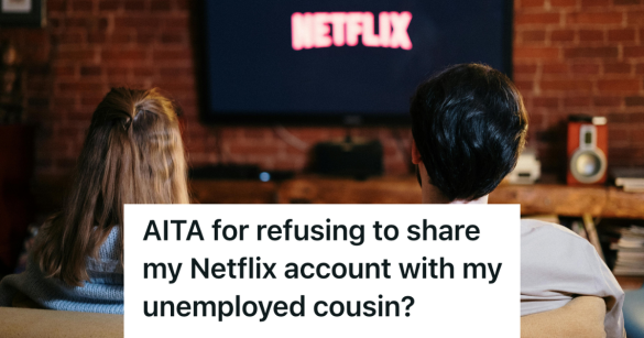 two people watching netflix