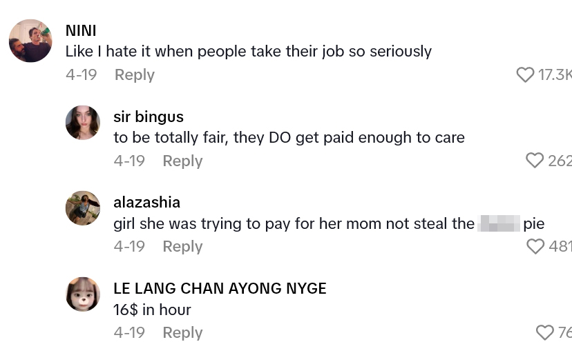 2025 05 25 18 43 31 No, I already know that thats your card.   Costco Customer Tried To Buy Her Mom Something At The Mega Store, But They Both Got Kicked Out Of Line