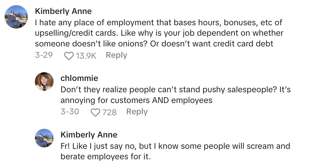 Screenshot 2025 05 04 at 7.42.32 PM Texas Roadhouse Waitress Explained Why She Wants Customers To Get Smothered Steaks.   Our job depends on it.