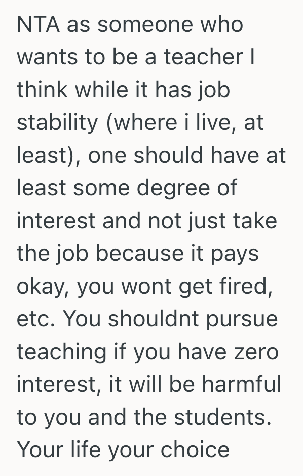 Screenshot 2025 05 09 at 12.05.43 PM Overbearing Aunt Tried To Dictate One Young Womans Future, So When She Chose A Different Path, Her Aunt Wouldnt Let Her Hear The End Of It