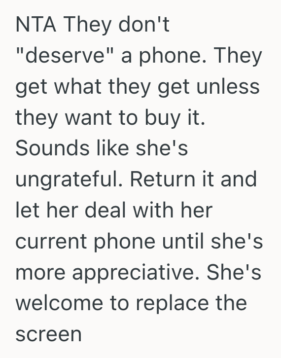 Screenshot 2025 05 21 at 11.28.56 AM A Relative Gifted Their Teenage Niece With A Brand New iPhone, But Then She Criticized It For Not Being The Right Model