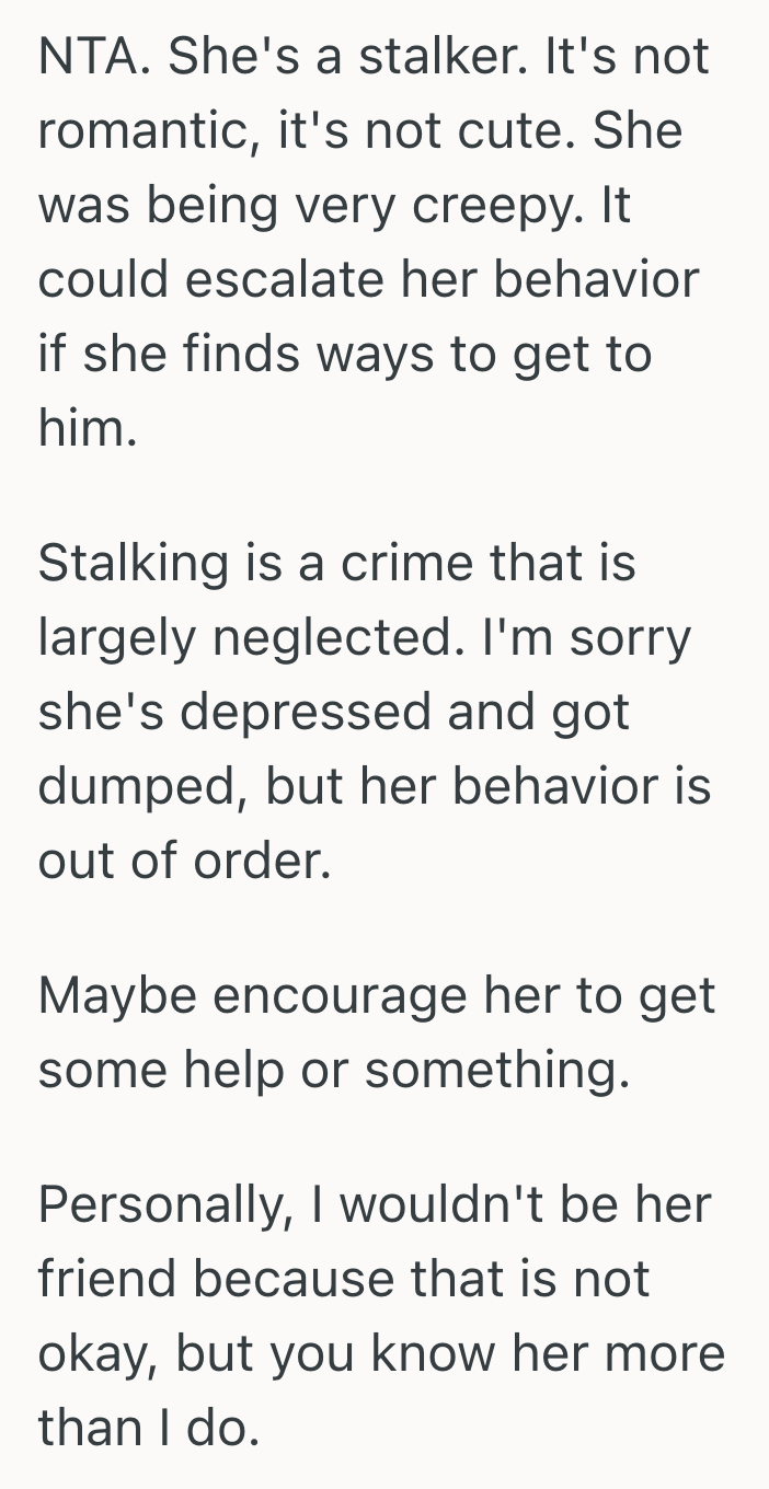 Screenshot 2025 05 21 at 2.46.41 PM Her Friend Obsessively Tracked Her Ex’s Location After Their Breakup, But When She Warned The Ex Her Friend Felt Betrayed