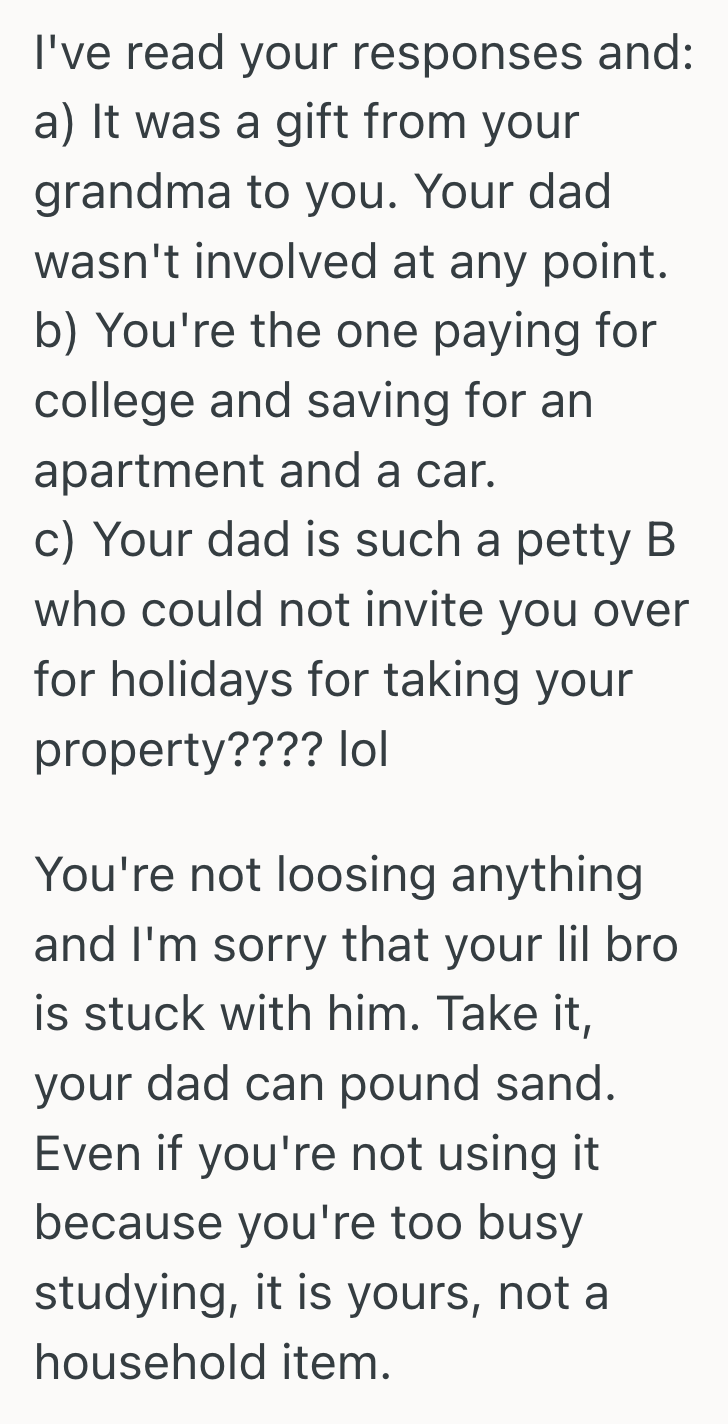 Screenshot 2025 05 29 at 12.25.58 PM Teen Let His Whole Family Use The Xbox He Was Gifted, But When It Came Time To Move Away For College, His Father Decided It Wasn’t Really His To Take