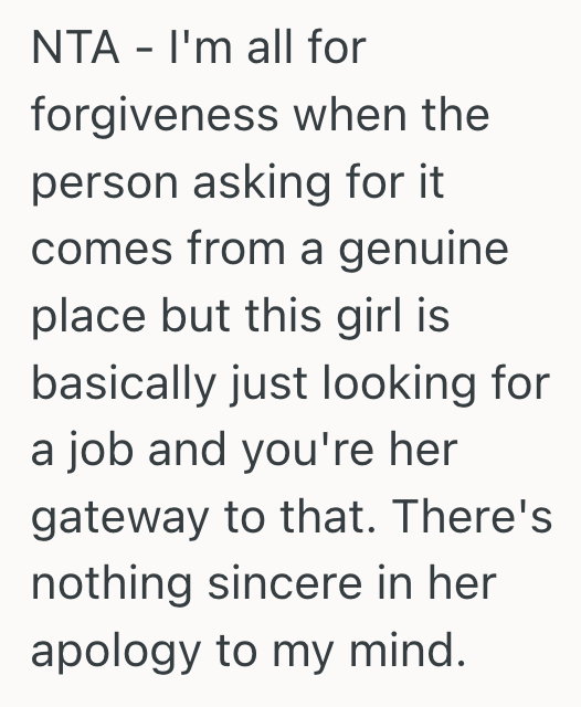 Screenshot 2025 05 30 at 2.08.01 PM Woman Spent Years Recovering From A Relentless High School Bully, So When That Same Person Reached Out Years Later For A Favor, Her Cathartic Response Raised Some Serious Eyebrows