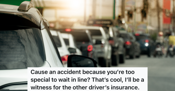 long line of cars waiting to turn left